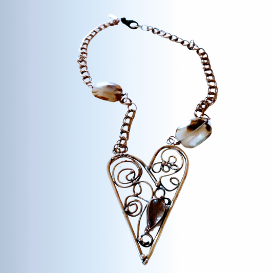 Medieval-inspired filigree copper heart necklace with quartz cabochon  SOUFiiARTe